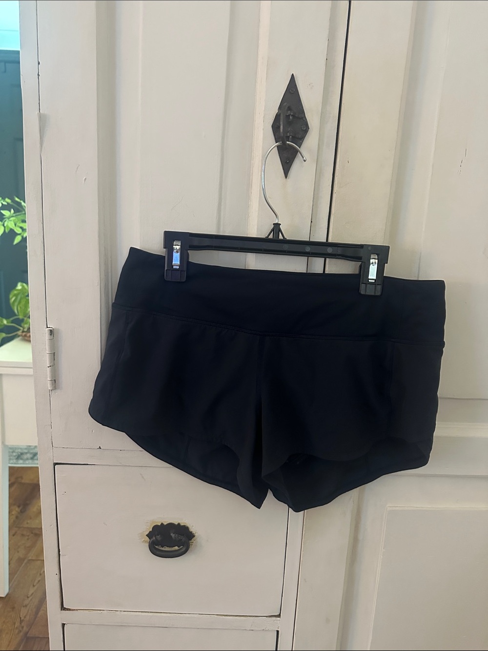 Lululemon Speed Shorts Navy Blue women’s size 4